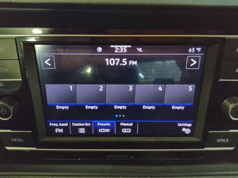 Used 2024 Volkswagen Jetta Sport image 25