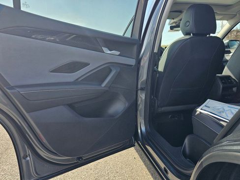 New 2026 Volkswagen Tiguan SE AWD/4WD image 25
