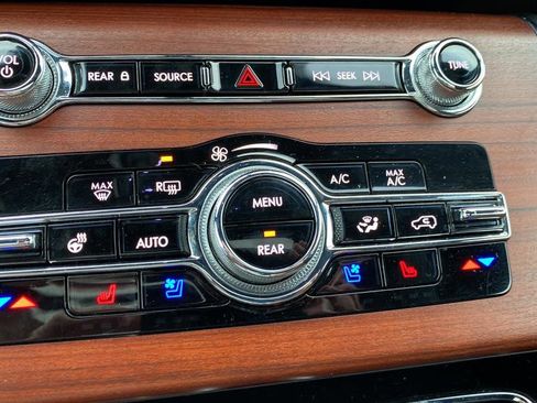 Used 2022 Lincoln Aviator Reserve w/ Equipment Group 201A AWD/4WD image 18