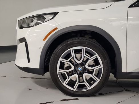 Used 2026 BMW X2 xDrive28i AWD/4WD image 11
