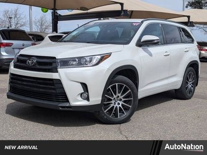 Used 2017 Toyota Highlander SE