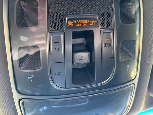 Used 2022 Genesis GV80 2.5T w/ Prestige Package 05 image 31