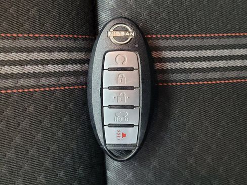 Used 2023 Nissan Altima 2.5 SR AWD/4WD image 32
