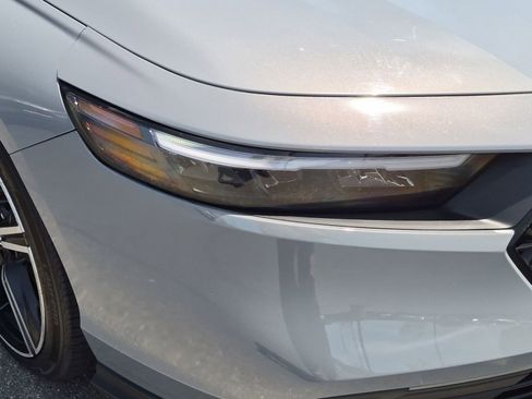 Used 2023 Honda Accord Sport image 10