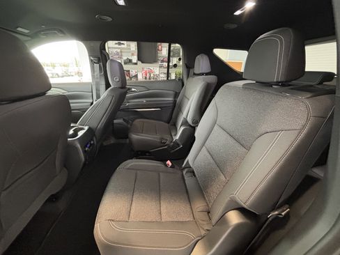 New 2026 Chevrolet Traverse LT w/ Midnight/Sport Edition AWD/4WD image 19