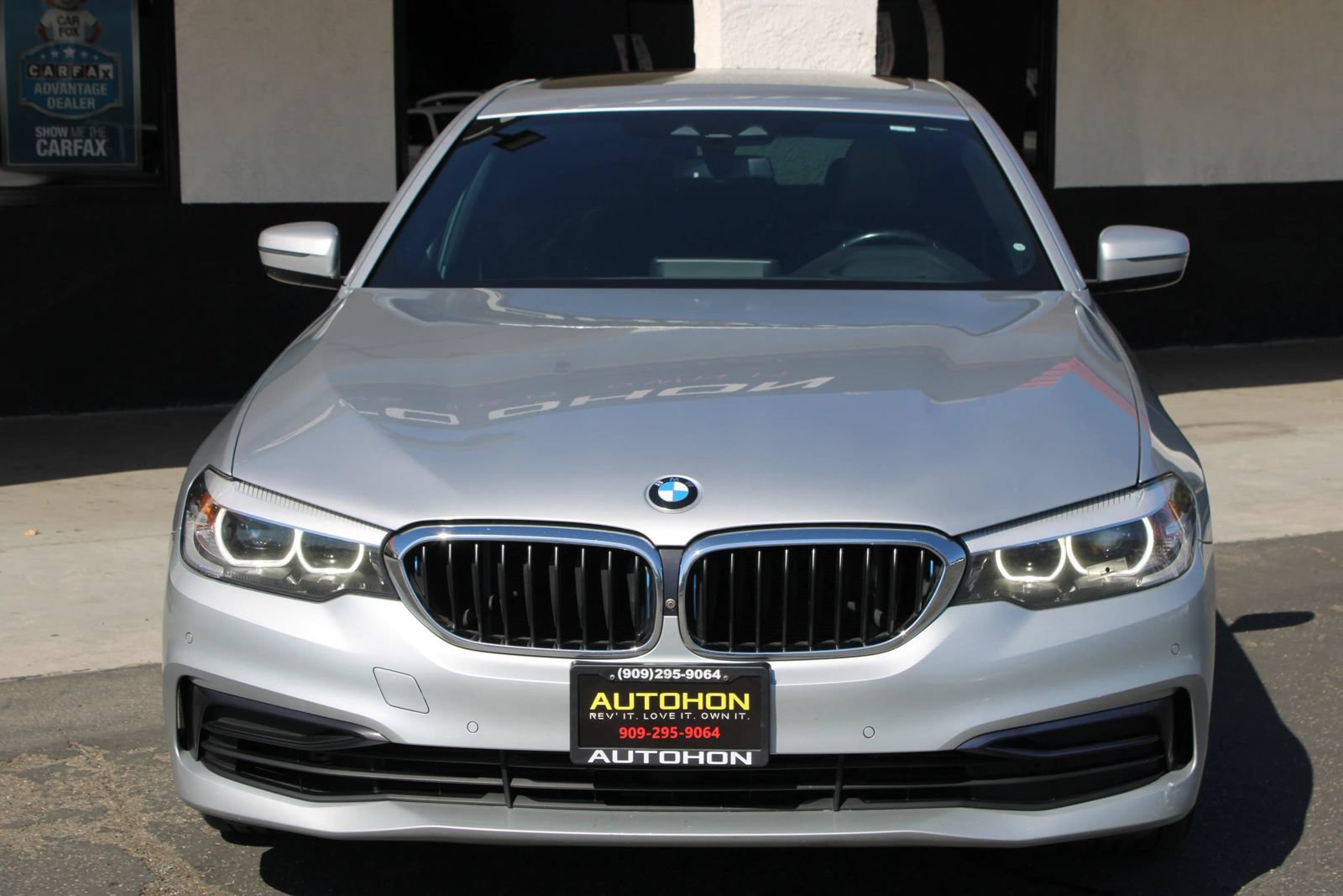 Used 2019 BMW 530e w/ Premium Package RWD image 30