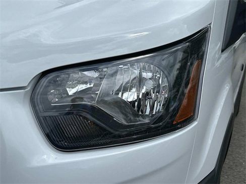 New 2025 Ford Transit 250 148 Medium Roof image 10