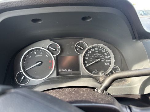 Used 2015 Toyota Tundra SR5 w/ Tow Package image 32