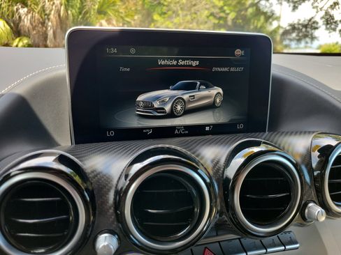 Used 2018 Mercedes-Benz AMG GT C image 19