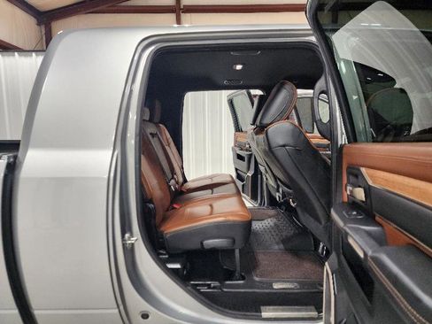 Used 2021 RAM 3500 Limited image 17