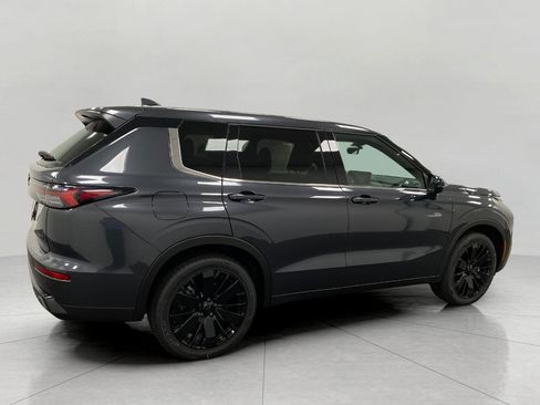 New 2026 Mitsubishi Outlander LE AWD/4WD image 34