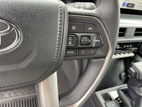 Used 2026 Toyota 4Runner SR5 image 21