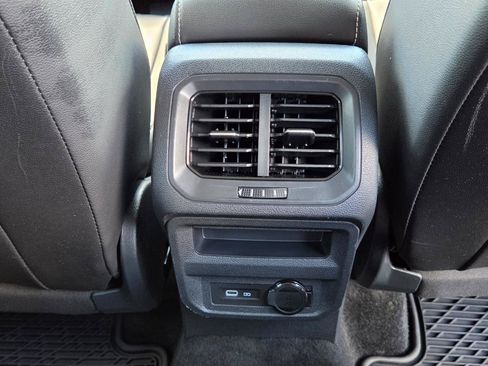 Certified 2024 Volkswagen Tiguan SE AWD/4WD image 58