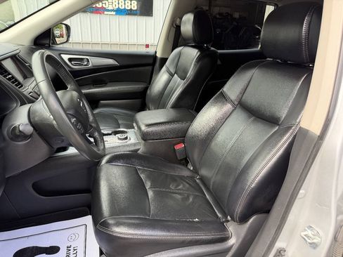 Used 2018 Nissan Pathfinder SL AWD/4WD image 13