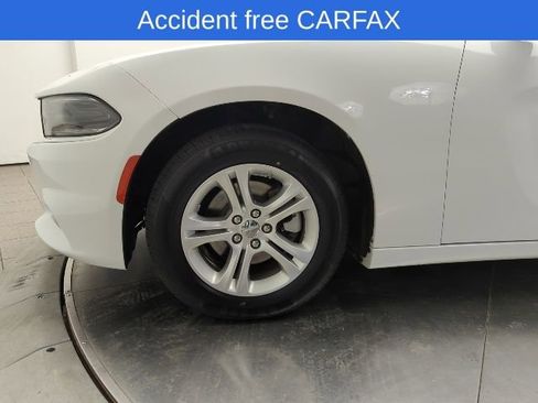 Used 2022 Dodge Charger SXT RWD image 3