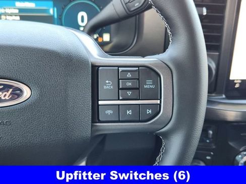 New 2026 Ford F250 Lariat w/ Black Appearance Package image 30