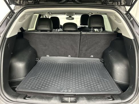 Used 2019 Jeep Compass Latitude AWD/4WD image 21