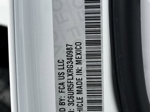 Used 2024 RAM 2500 Laramie image 34