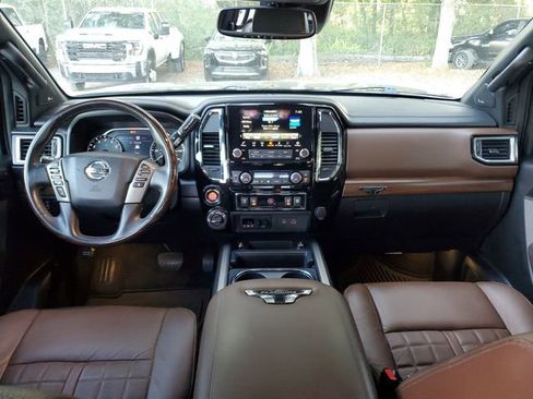Used 2021 Nissan Titan Platinum Reserve w/ Moonroof Package image 13
