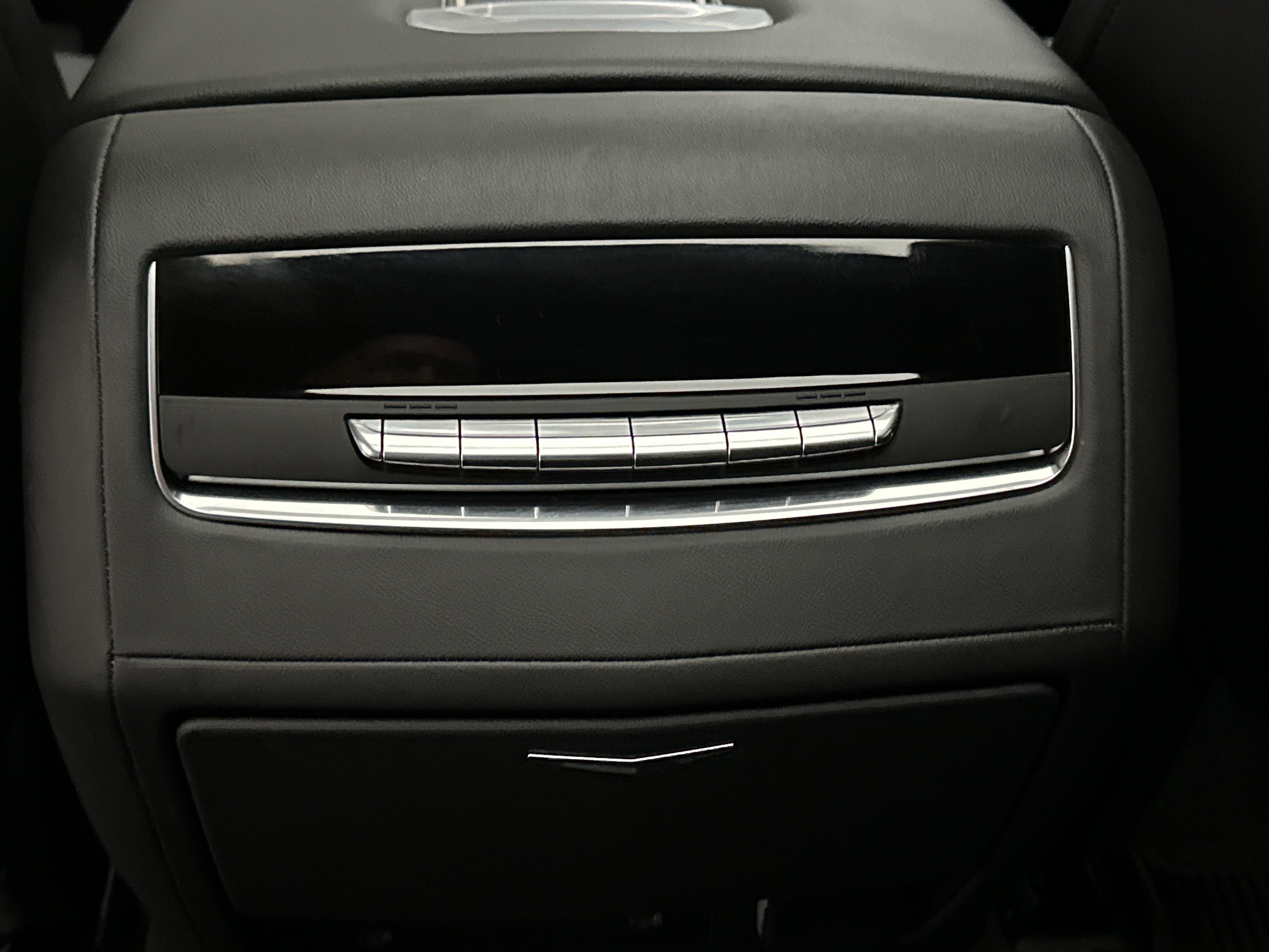 Used 2024 Cadillac Escalade Sport w/ LPO, ONYX Package AWD/4WD image 27