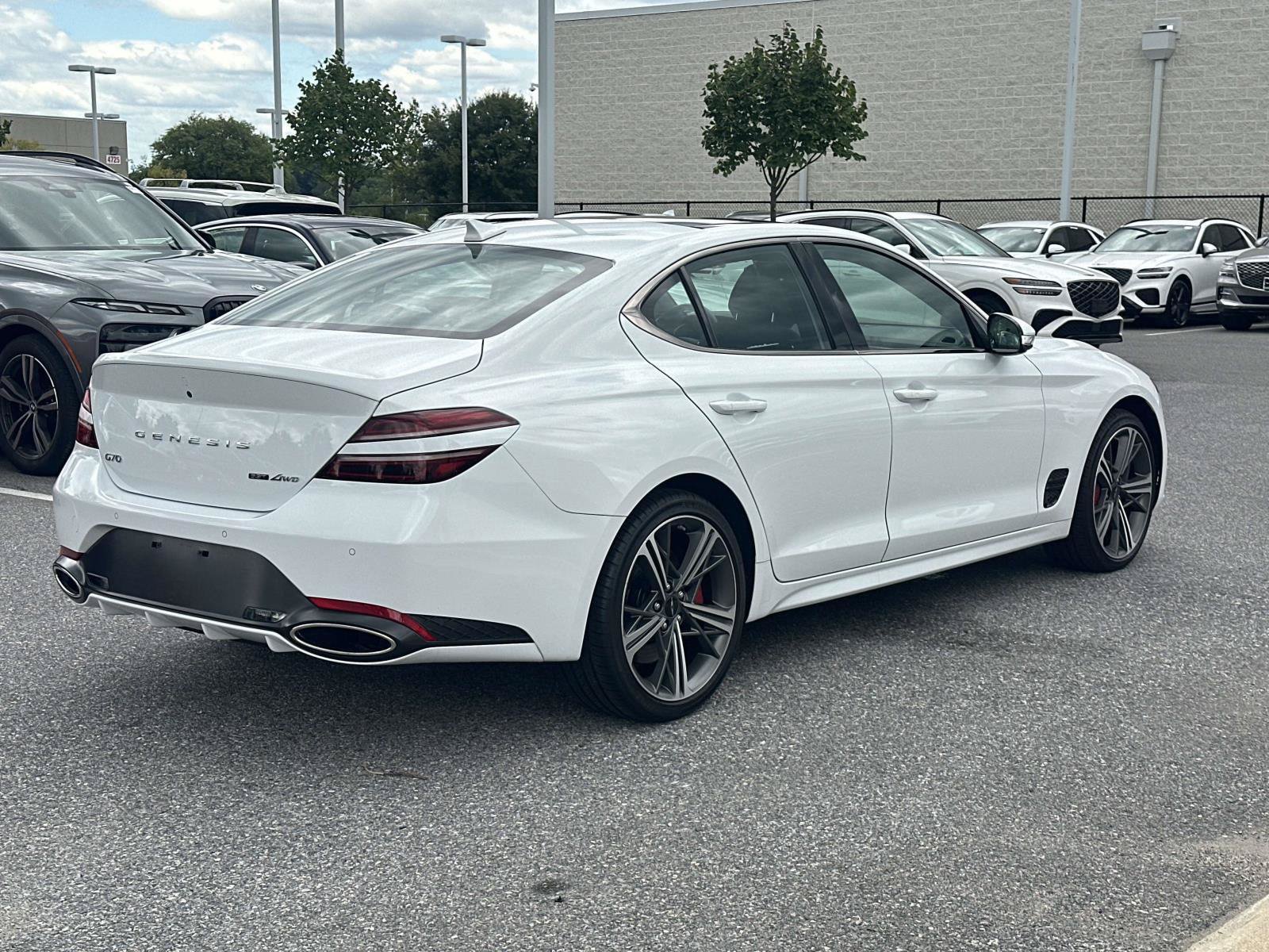 Used 2025 Genesis G70 3.3T Advanced AWD/4WD image 5