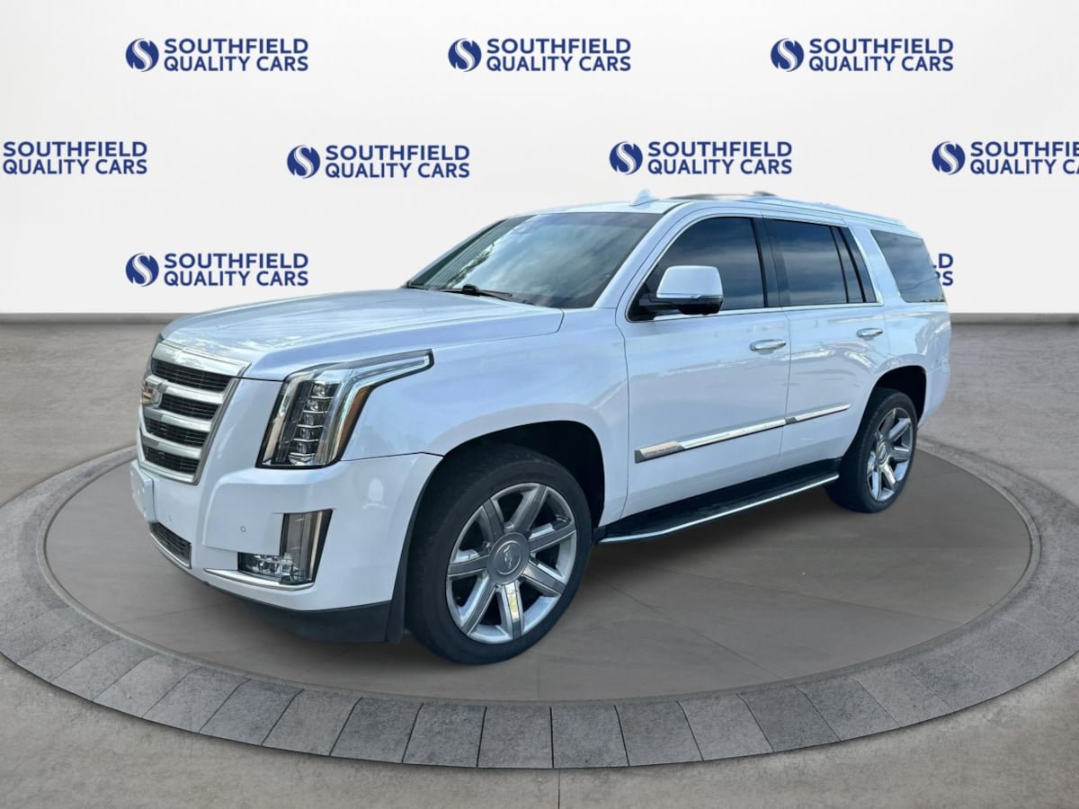 Used 2016 Cadillac Escalade Luxury AWD/4WD image 2