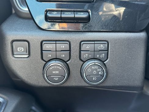 Used 2025 Chevrolet Silverado 1500 LTZ w/ LTZ Premium Package AWD/4WD image 6