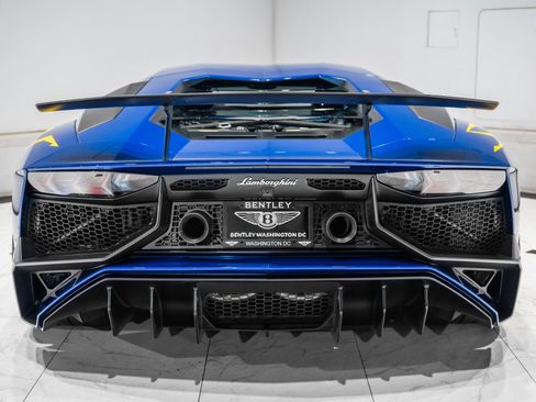 Used 2016 Lamborghini Aventador LP 750-4 Superveloce AWD/4WD image 8