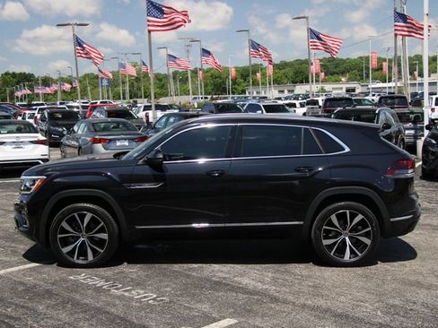 Used 2025 Volkswagen Atlas Cross Sport SEL Premium R-Line AWD/4WD image 2