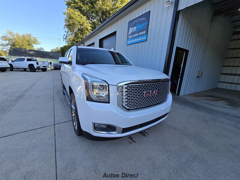 Used 2017 GMC Yukon Denali w/ Open Road Package AWD/4WD image 16