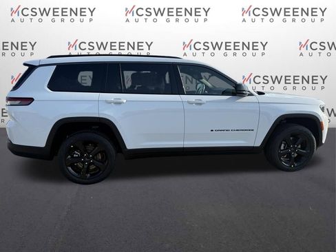 New 2026 Jeep Grand Cherokee L Limited w/ Limited Altitude Package image 6