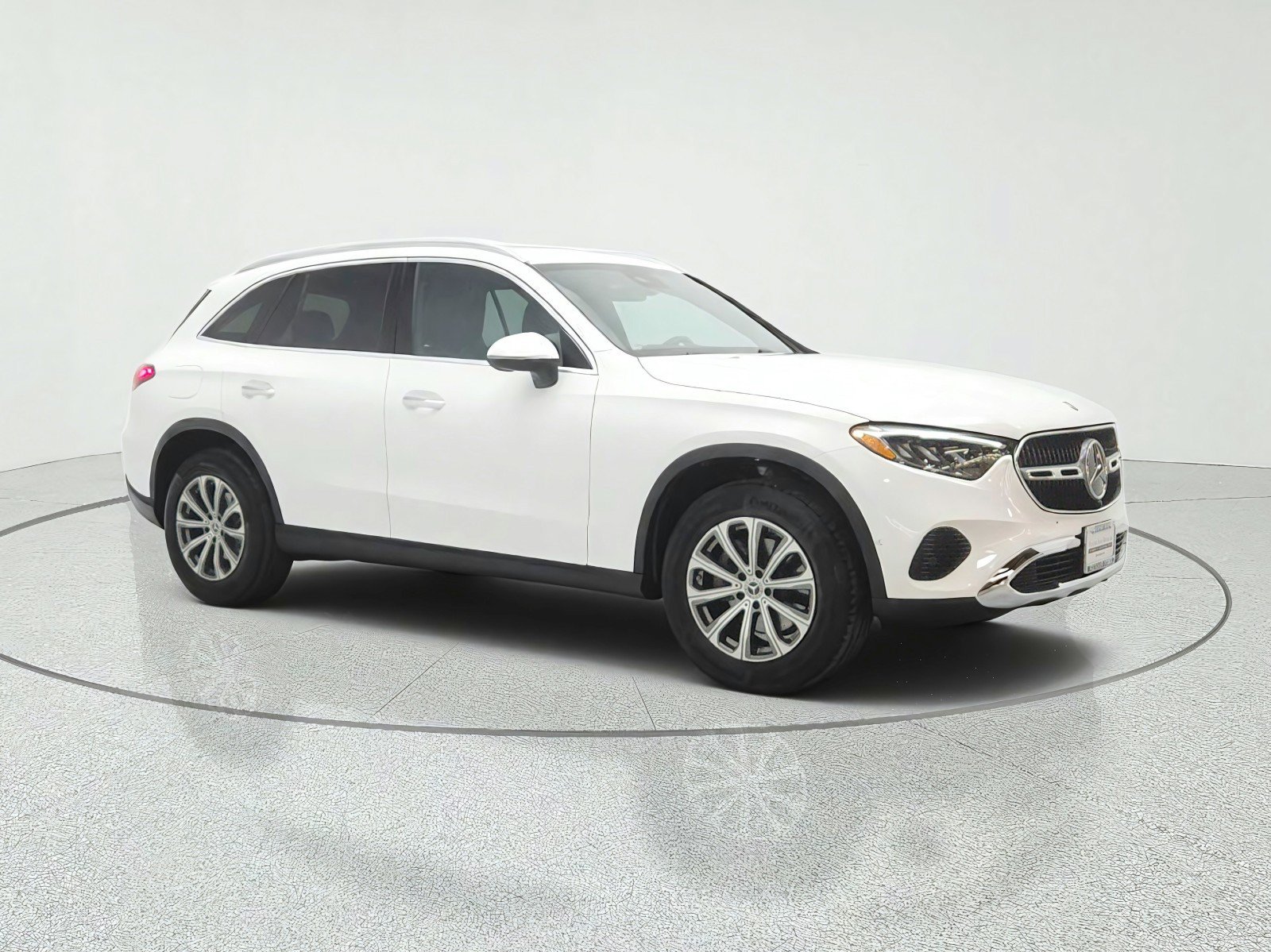 Certified 2026 Mercedes-Benz GLC 300 image 3