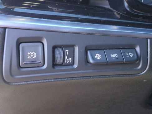 Certified 2024 Cadillac XT6 Premium Luxury w/ Technology Package image 17