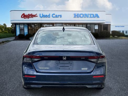 Used 2024 Honda Accord Touring image 4