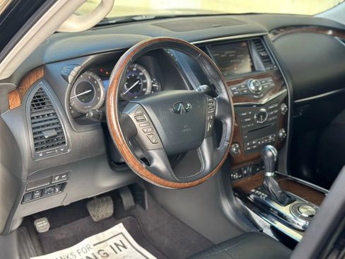 Used 2012 INFINITI QX56 2WD w/ Deluxe Touring Pkg image 10