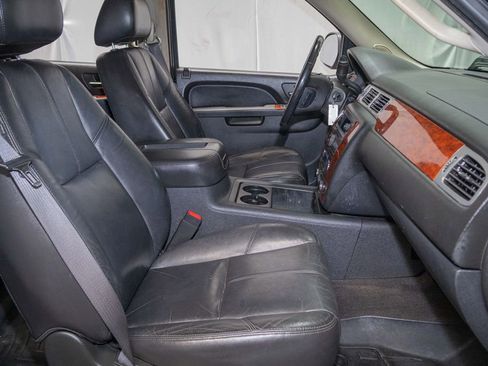 Used 2010 Chevrolet Silverado 1500 LTZ w/ Z71 Appearance Package AWD/4WD image 13
