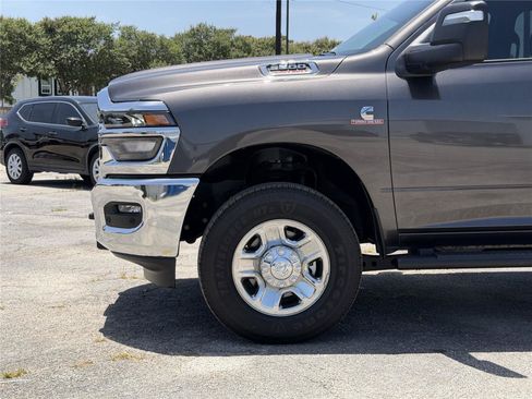 Used 2025 RAM 2500 Tradesman AWD/4WD image 9