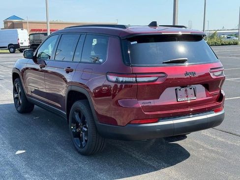 New 2025 Jeep Grand Cherokee L Limited w/ Black Appearance Package image 5
