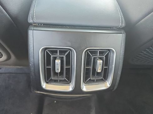 Used 2022 Kia Sorento LX FWD image 28
