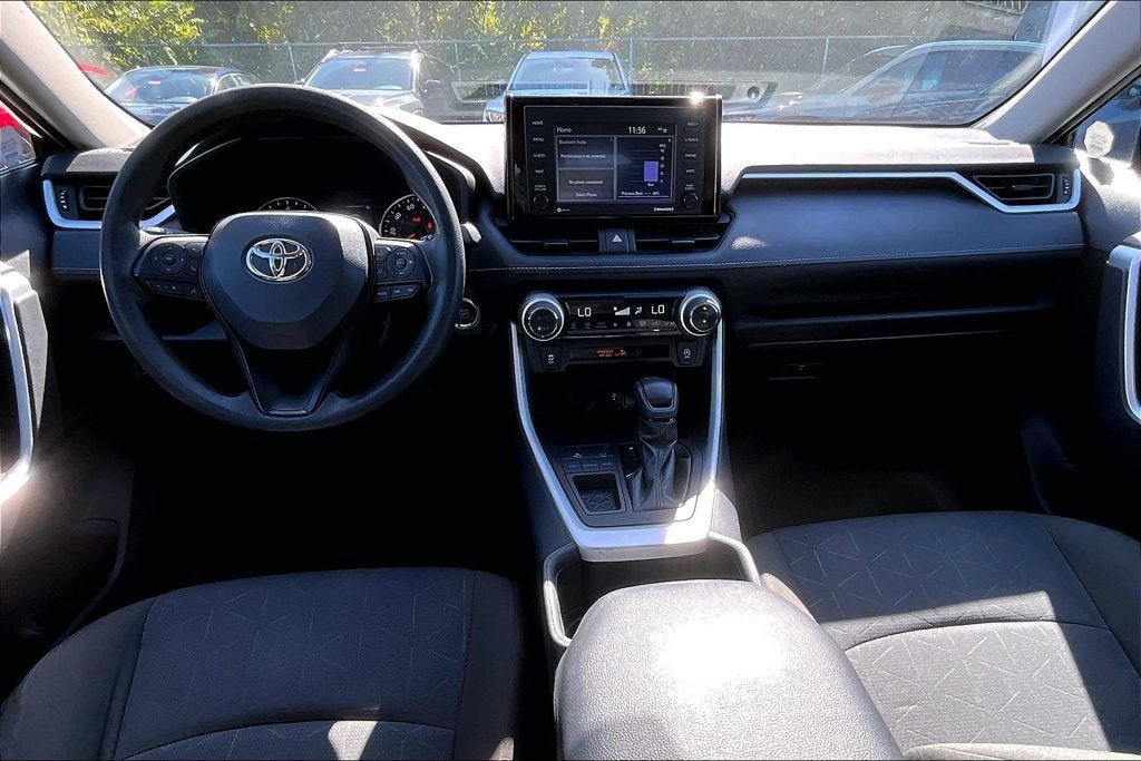 Used 2022 Toyota RAV4 XLE FWD image 14