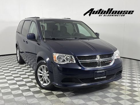 Used 2016 Dodge Grand Caravan SXT w/ Rear Park Assist Package FWD image 1