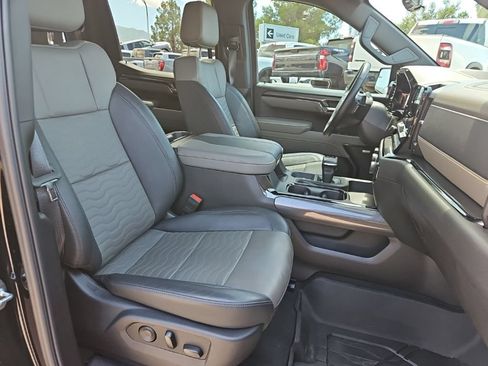 Used 2025 Chevrolet Silverado 1500 ZR2 w/ Technology Package AWD/4WD image 21