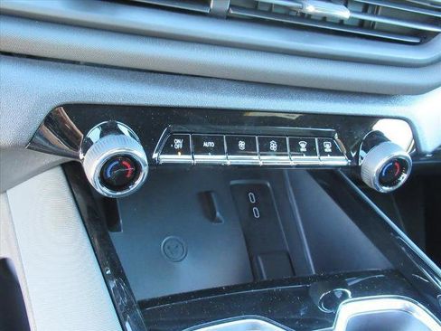 New 2026 Chevrolet Silverado EV LT image 26