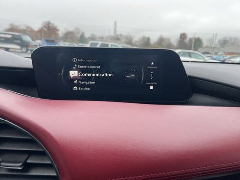 Used 2024 MAZDA MAZDA3 s image 39