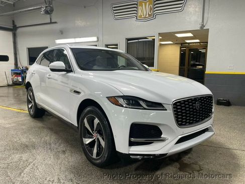 Used 2021 Jaguar F-PACE S image 1