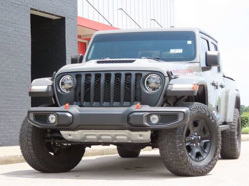 Used 2022 Jeep Gladiator Mojave w/ LED Lighting Group AWD/4WD image 9