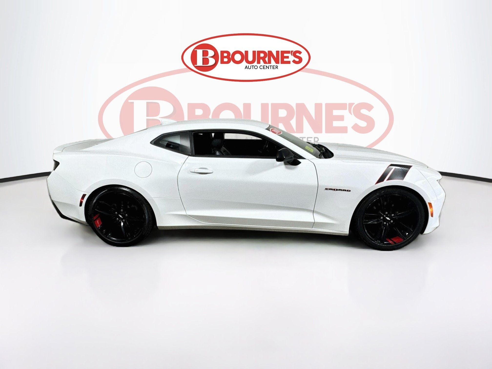 Used 2018 Chevrolet Camaro LT RWD image 13