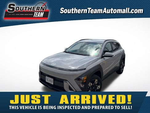Certified 2025 Hyundai Kona SEL AWD/4WD image 1