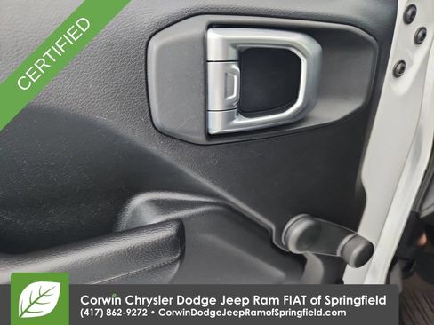 Used 2018 Jeep Wrangler Unlimited Sport AWD/4WD image 21