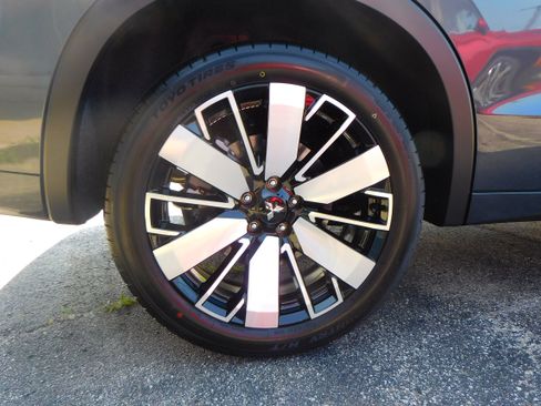 Used 2025 Mitsubishi Outlander SEL image 8